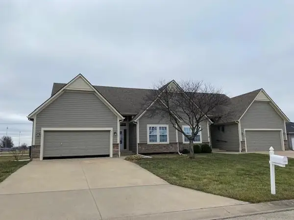 1211 Cottowood Court, Paola, KS 66071