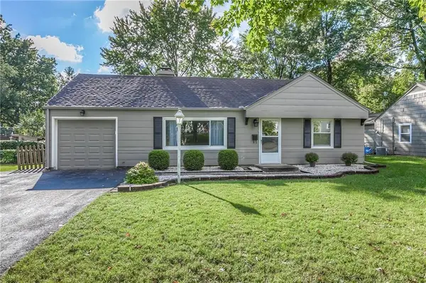 7605 Rainbow Drive, Prairie Village, KS 66208