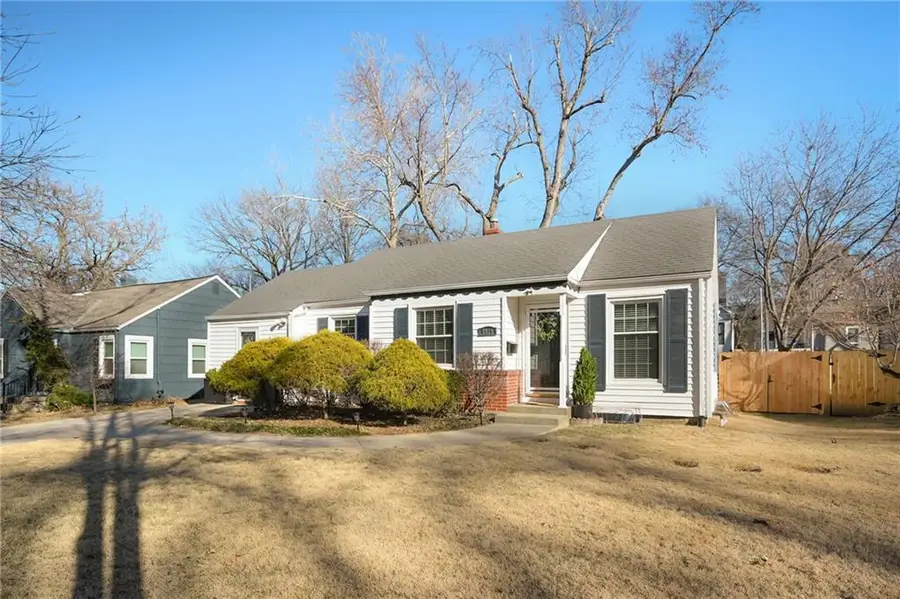 5929 Fontana Street, Fairway, KS 66205 - #2