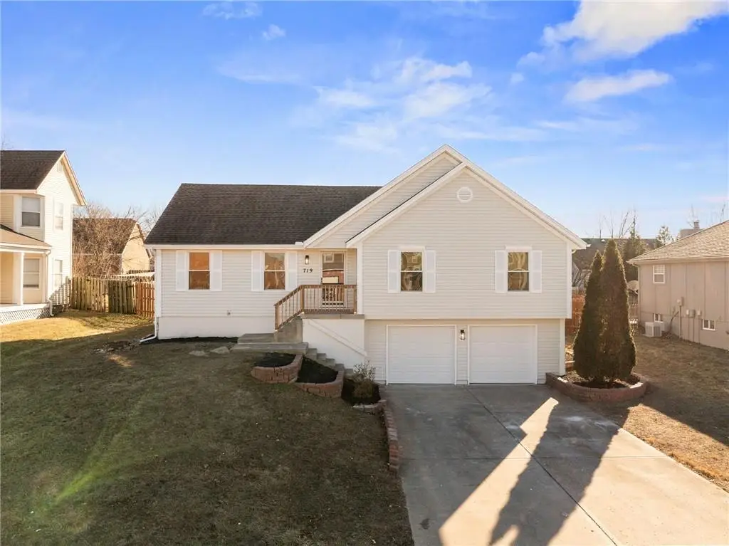 719 SE London Way, Lees Summit, MO 64081 - Image #1