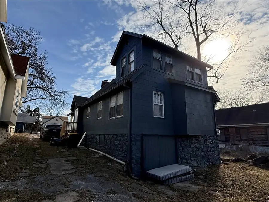 Address Withheld By Seller, Kansas City, MO 64127 - Image #3