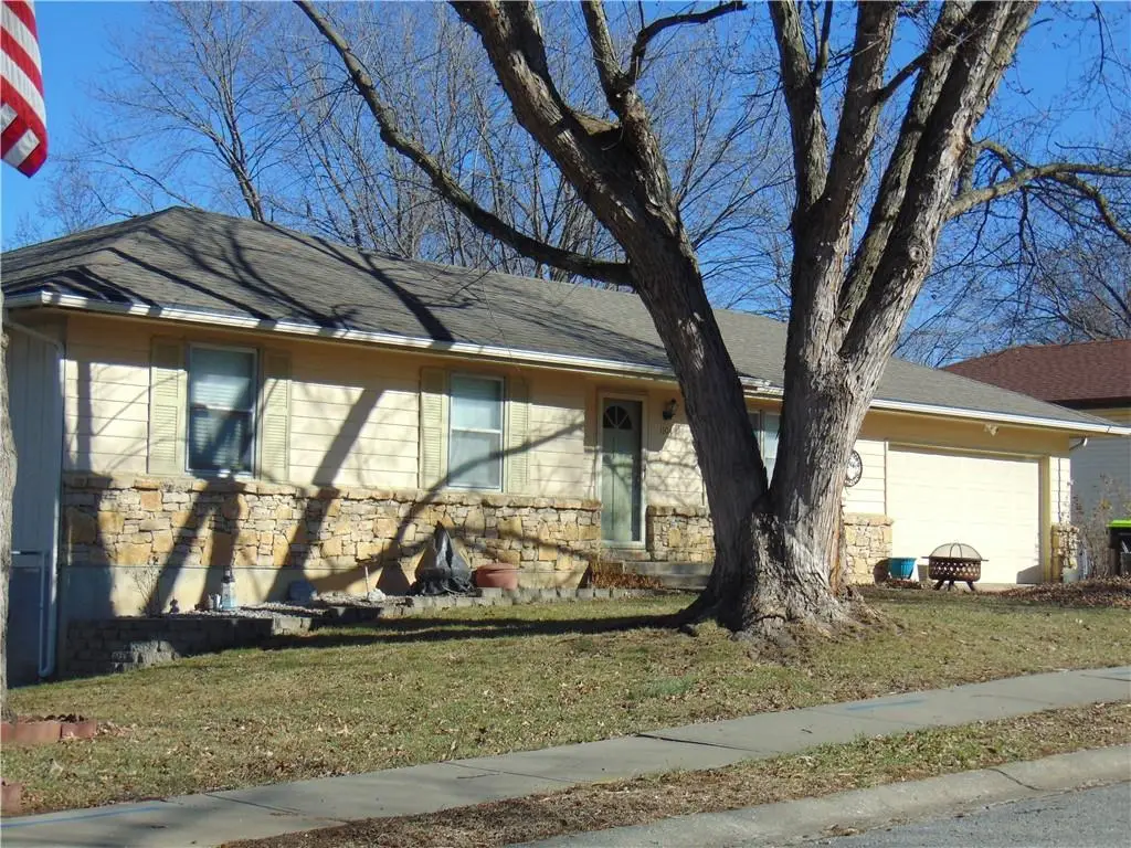 1104 Halsey Terrace, Harrisonville, MO 64701 - #1