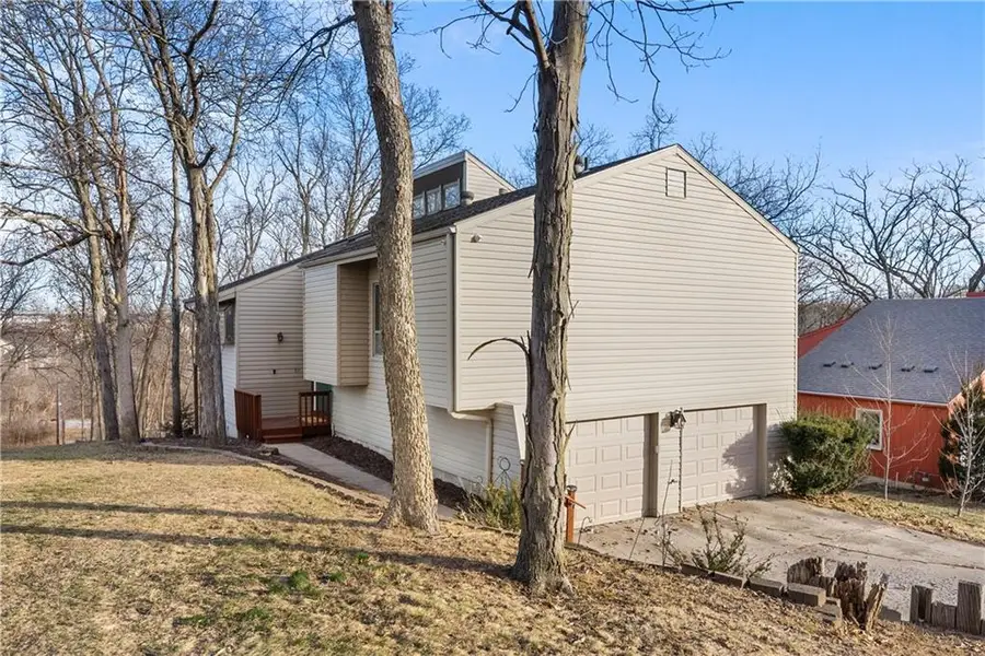 7112 N Belleview Avenue, Kansas City, MO 64118 - Image #3