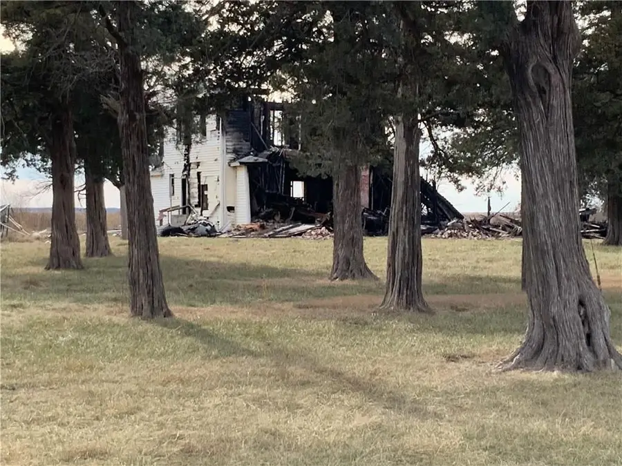 627 50th Road, Toronto, KS 66777 - #3