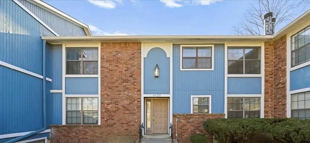 8135 Holmes Road #202, Kansas City, MO 64131 - Image #1