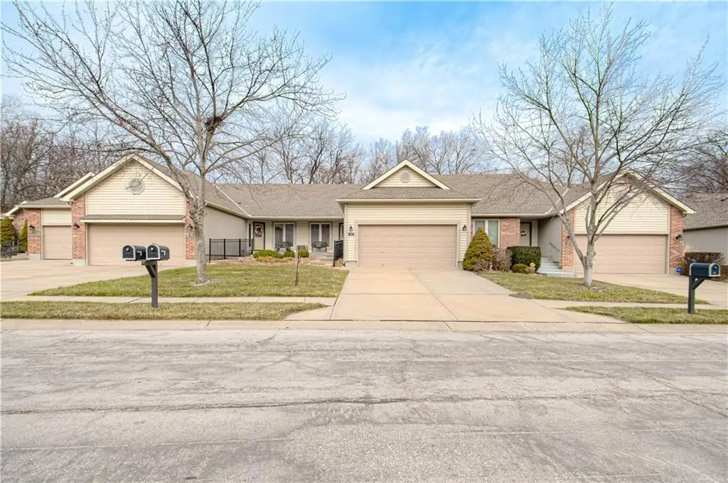 1012 NE 75th Street, Gladstone, MO 64118 - #1