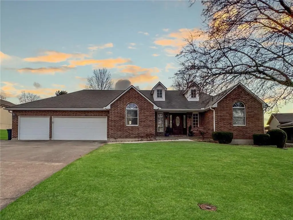 875 Willow Tree Court, Higginsville, MO 64037 - Image #1
