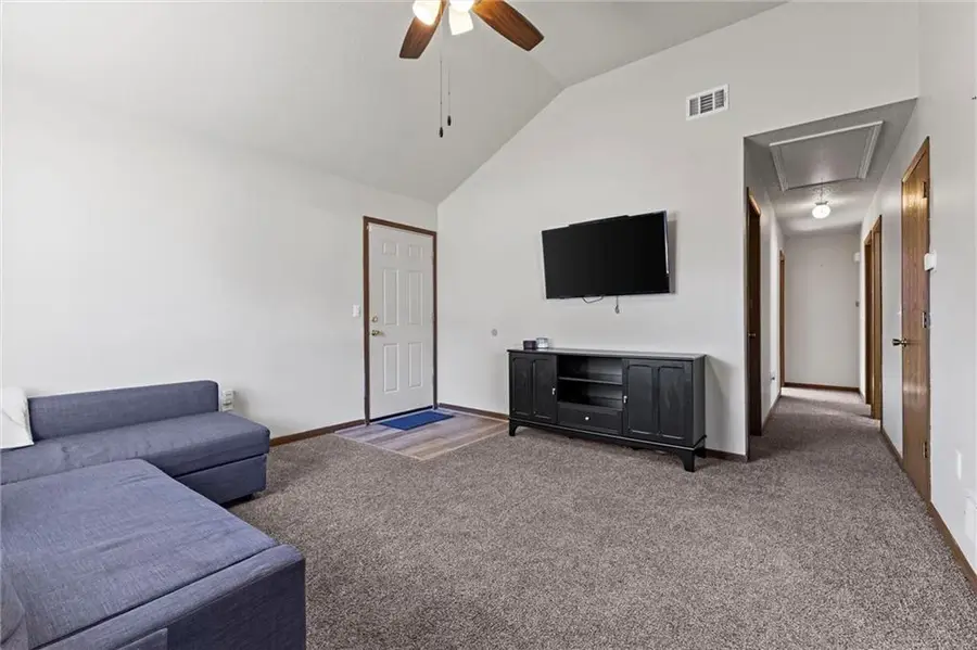 435 N Chestnut Street, Olathe, KS 66061 - Image #3