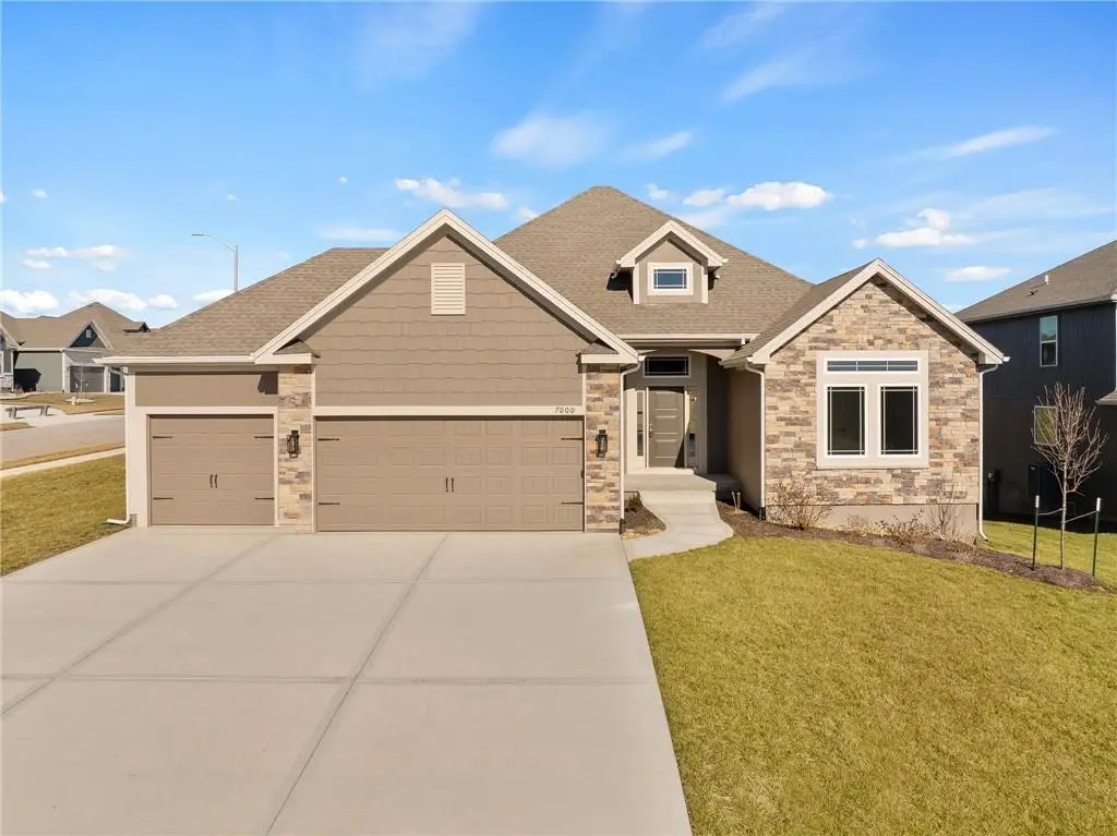 7000 NE 102nd Court, Kansas City, MO 64156 - #1