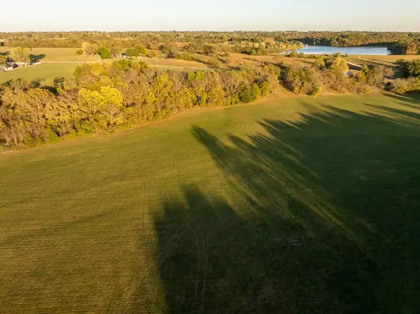 Tract 6 Highway Oo Highway, Odessa, MO 64076