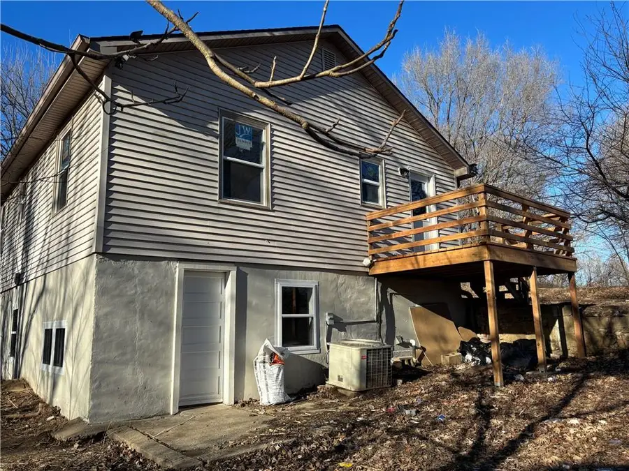 906 Riverview Drive, Saint Joseph, MO 64503 - #3