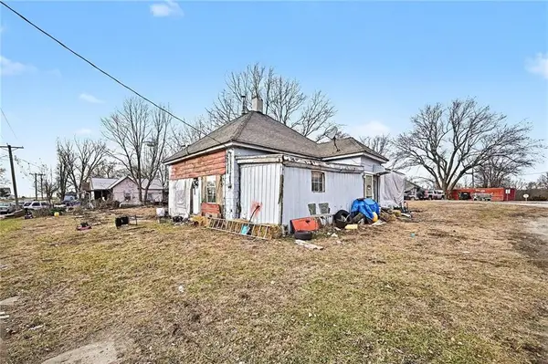 313 E 3rd Street, Altamont, MO 64620