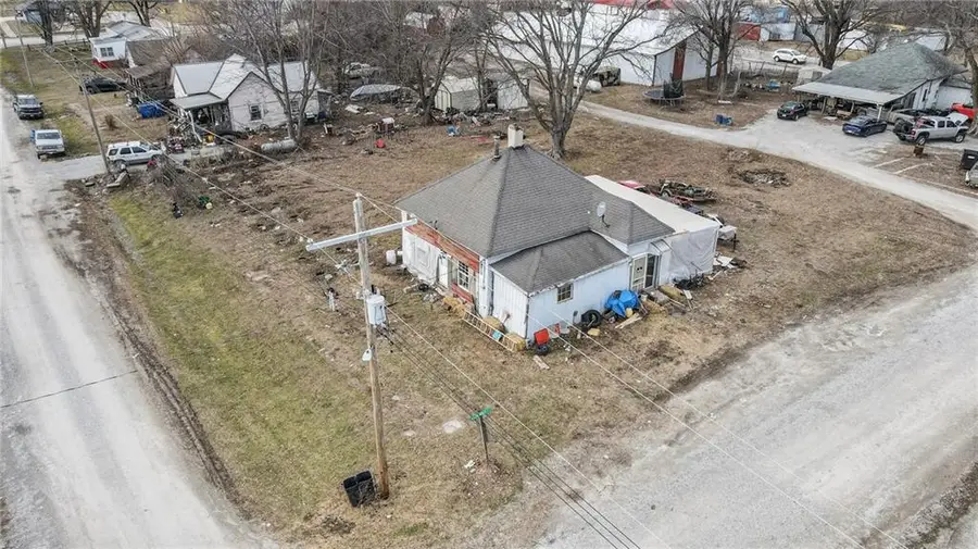 313 E 3rd Street, Altamont, MO 64620 - Image #2