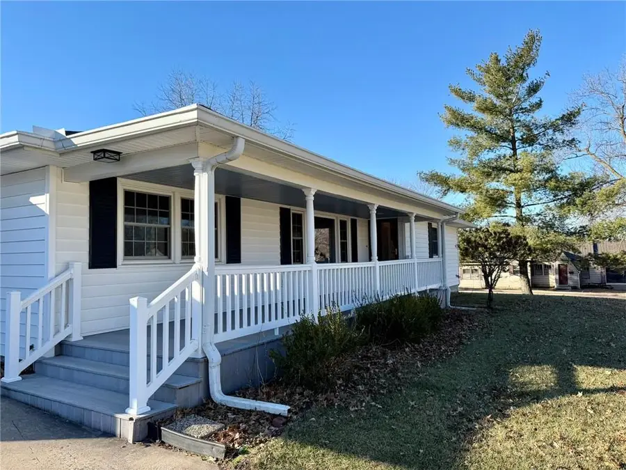 320 W Torrance Street, Maryville, MO 64468 - #3