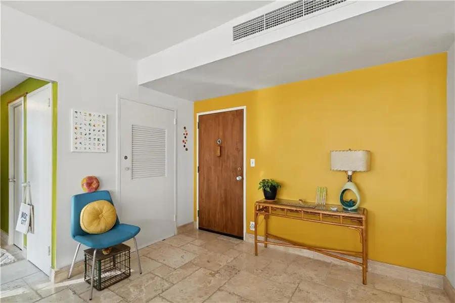 333 W Meyer Boulevard #1215, Kansas City, MO 64113 - Image #2