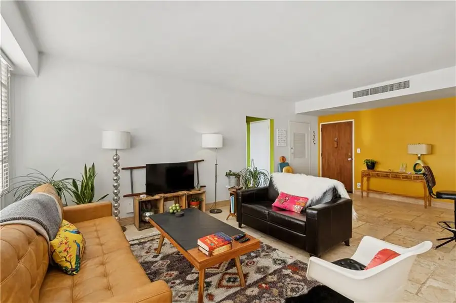 333 W Meyer Boulevard #1215, Kansas City, MO 64113 - Image #3