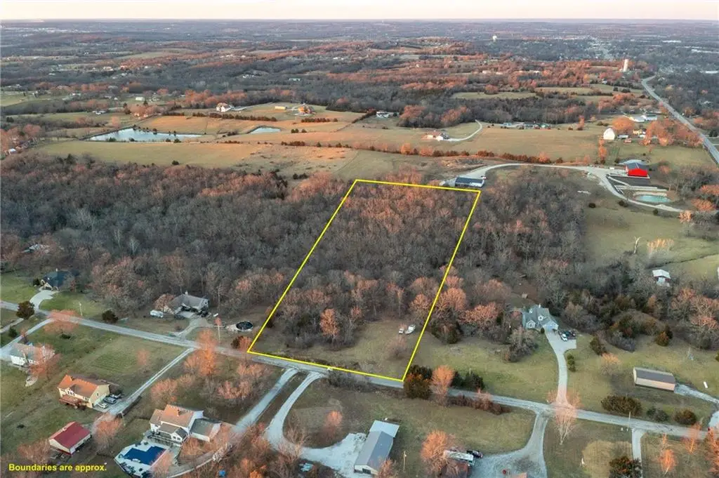 38502 E Parrent Road, Oak Grove, MO 64075 - #1