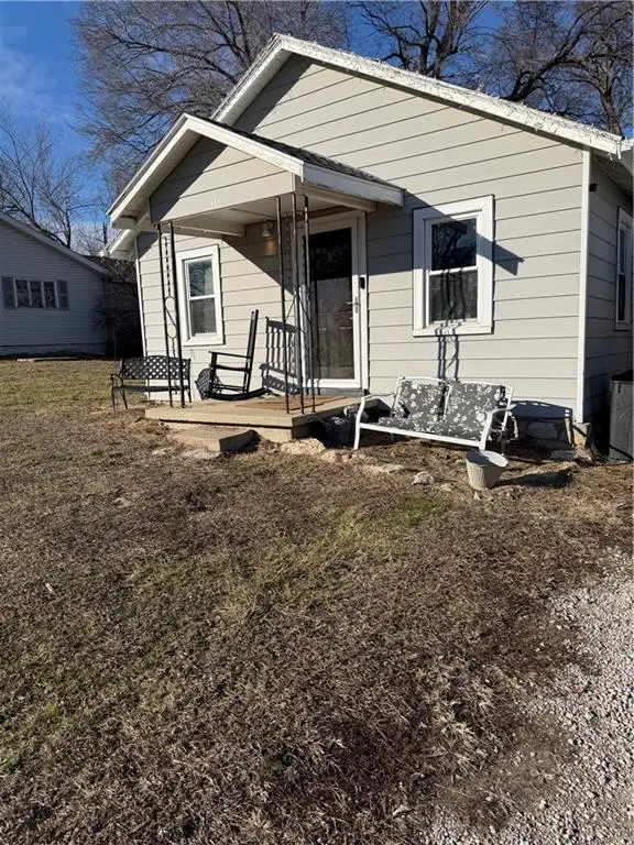 337 E 5th Street, Lawson, MO 64062