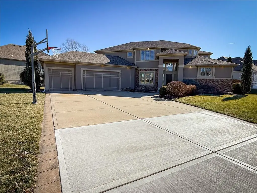 1427 Young Circle, Raymore, MO 64083 - #1