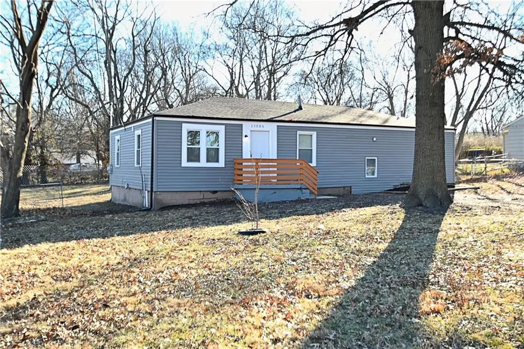 11505 Grandview Road, Kansas City, MO 64137 - Image #1