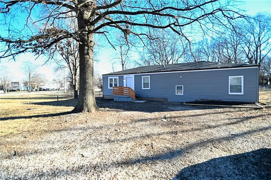 11505 Grandview Road, Kansas City, MO 64137 - Image #3