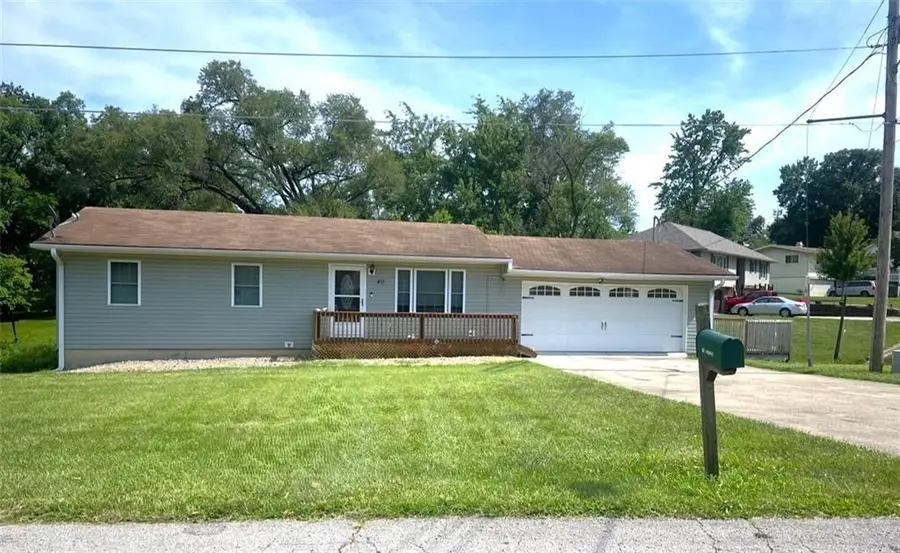 40 10th Street, Chillicothe, MO 64601 - #2
