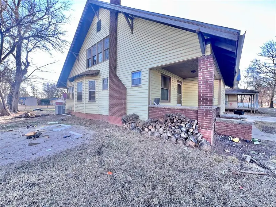 217 W 1st Street, Cherryvale, KS 67335 - Image #3
