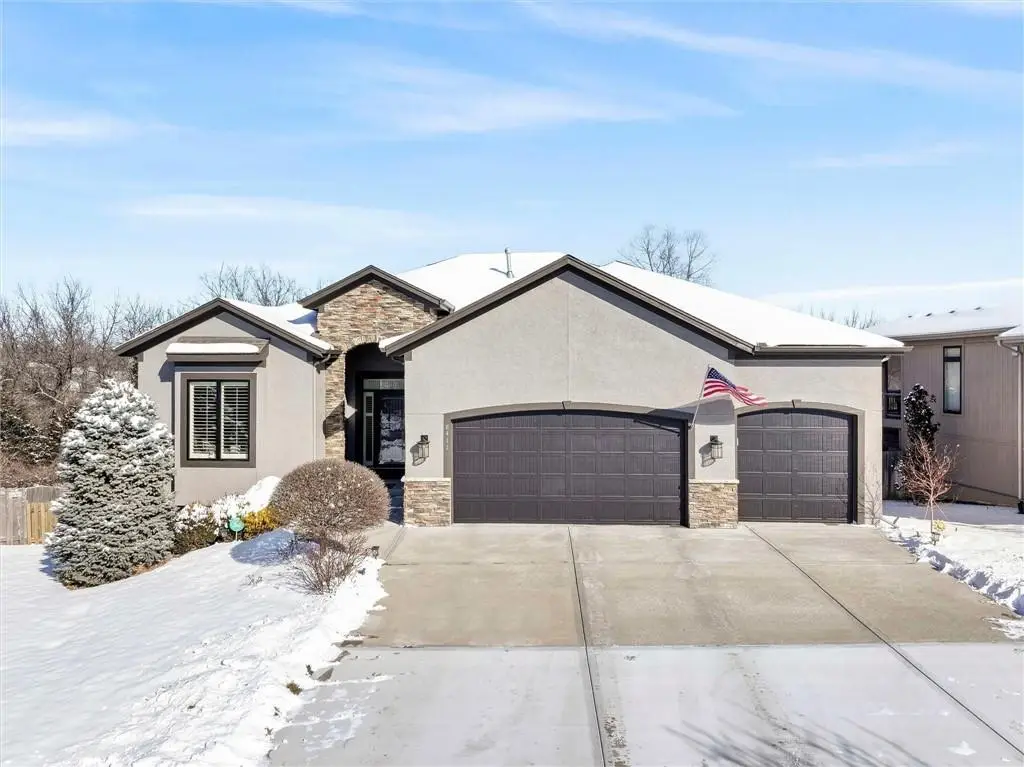 8411 Houston Street, Lenexa, KS 66227 - #1