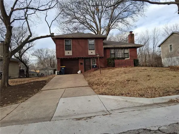 9316 Richmond Avenue, Kansas City, MO 64138
