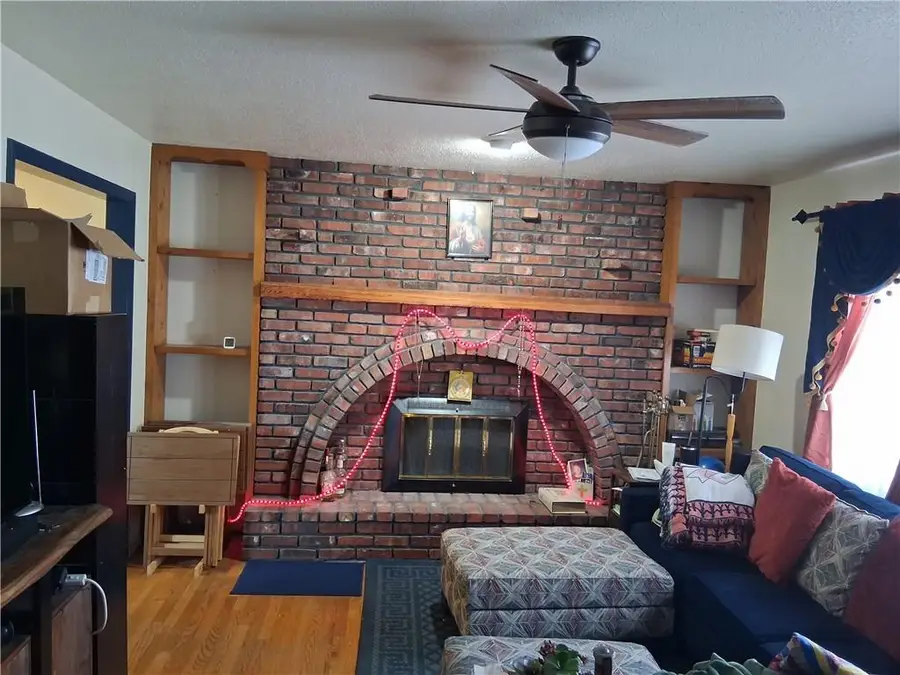 9316 Richmond Avenue, Kansas City, MO 64138 - Image #2