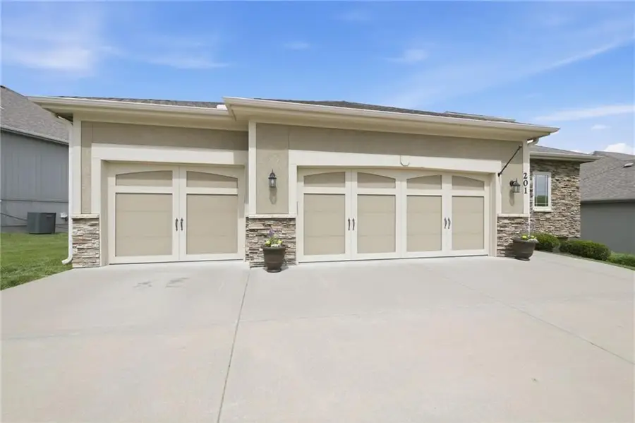 201 S Marimack Drive, Kearney, MO 64060 - #3