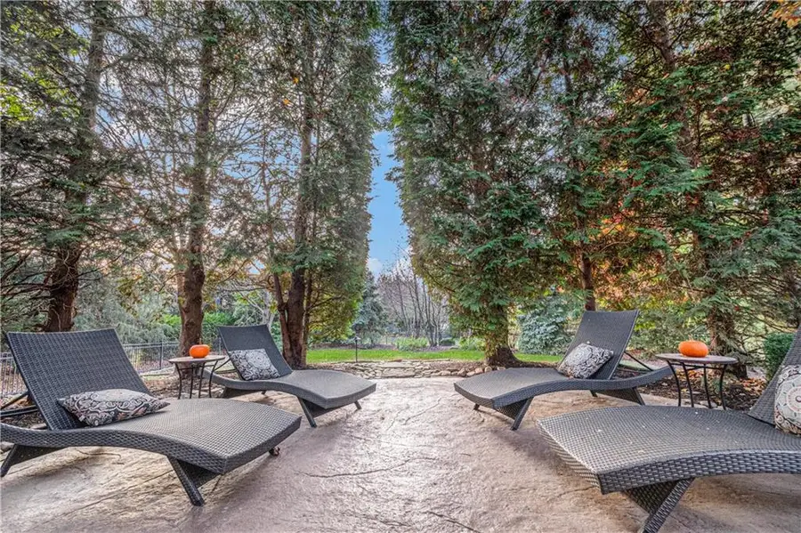 14606 Briar Street, Leawood, KS 66224 - Image #2