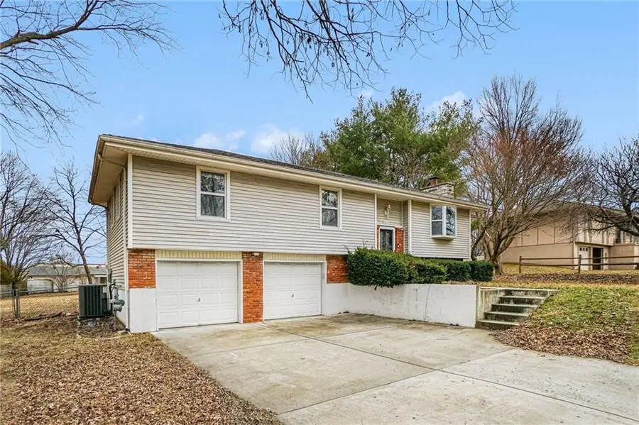 10725 N Mcgee Street, Kansas City, MO 64155 - Image #2