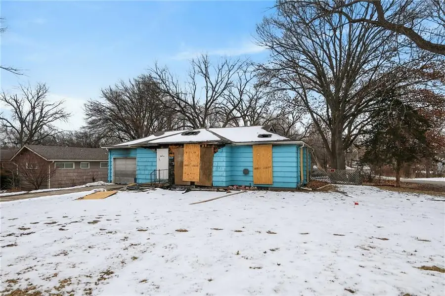 10427 Richmond Avenue, Kansas City, MO 64134 - #2