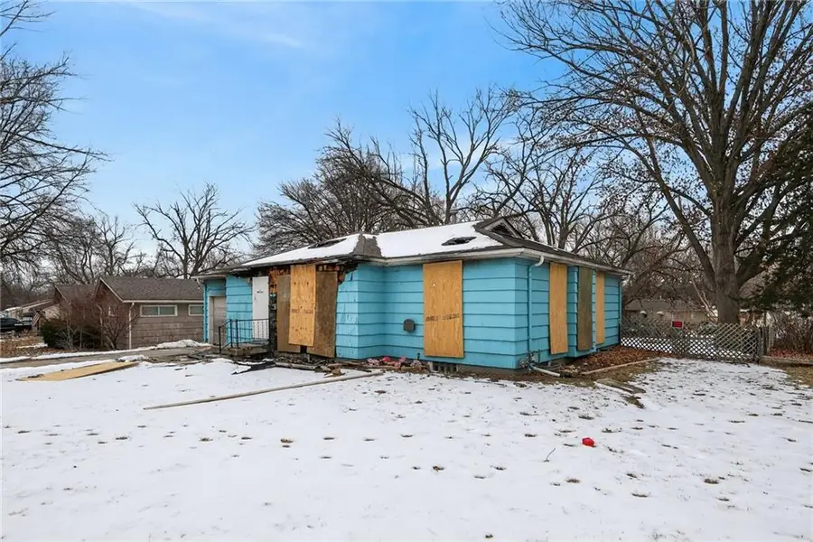 10427 Richmond Avenue, Kansas City, MO 64134 - #3