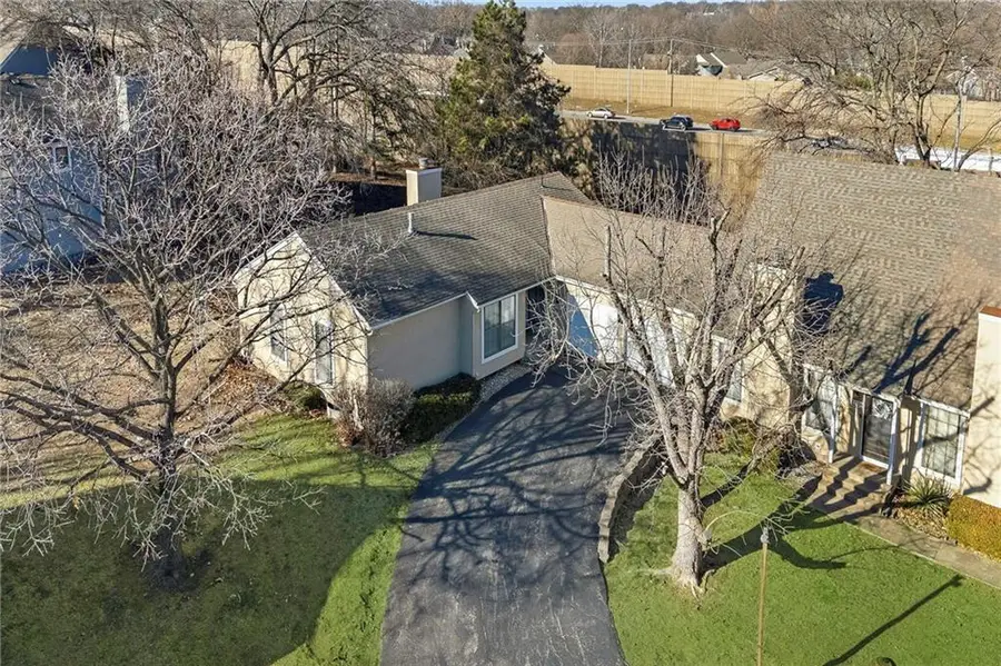12316 W 107th Terrace, Overland Park, KS 66210 - Image #2