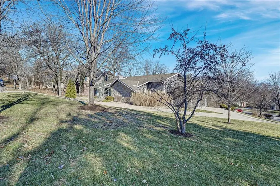 11021 Buena Vista Street, Leawood, KS 66211 - Image #3