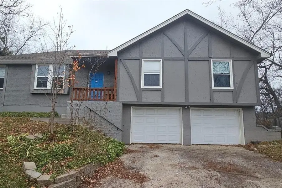 1005 SW 23rd Street, Blue Springs, MO 64015 - Image #2