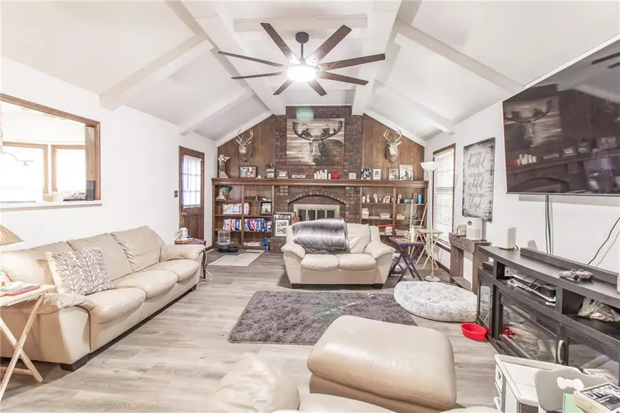 212 SE Mount Vernon Drive, Blue Springs, MO 64014 - Image #2