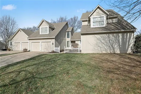 7204 W 155th Street, Overland Park, KS 66223
