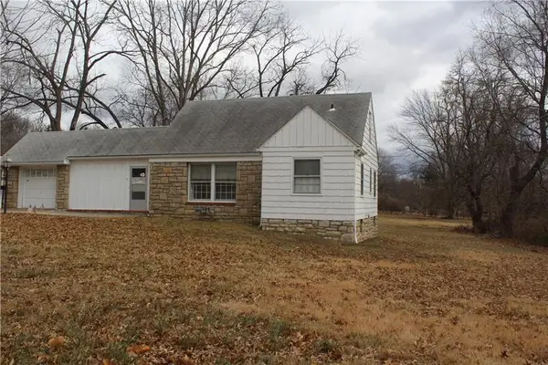 10831 Holmes Road, Kansas City, MO 64131