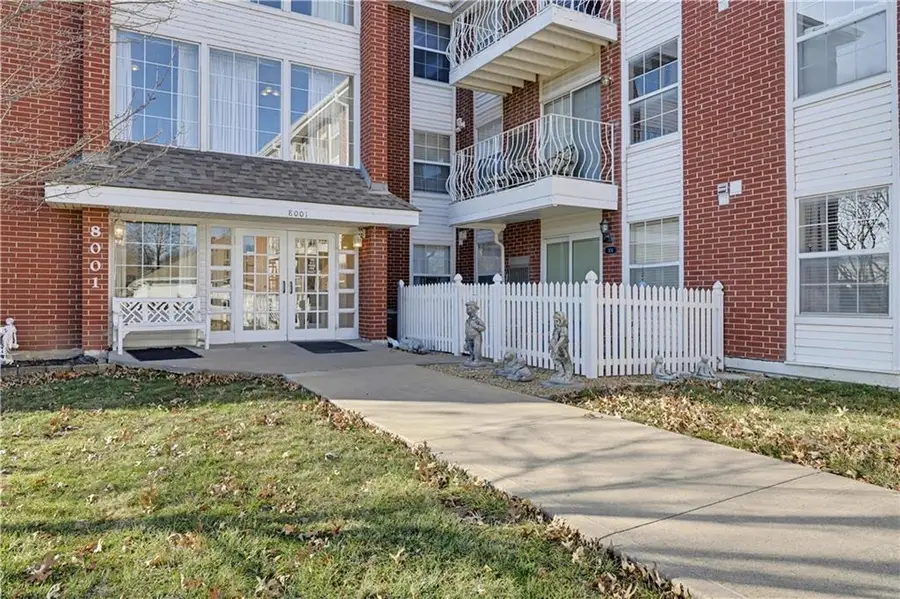 8001 Westridge Road #102, Raytown, MO 64138 - Image #2