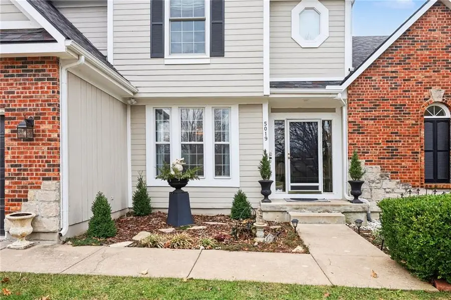 5019 Mccoy Street, Shawnee, KS 66226 - #3