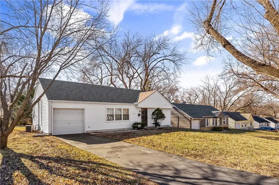 7657 High Drive, Prairie Village, KS 66208 - Image #3