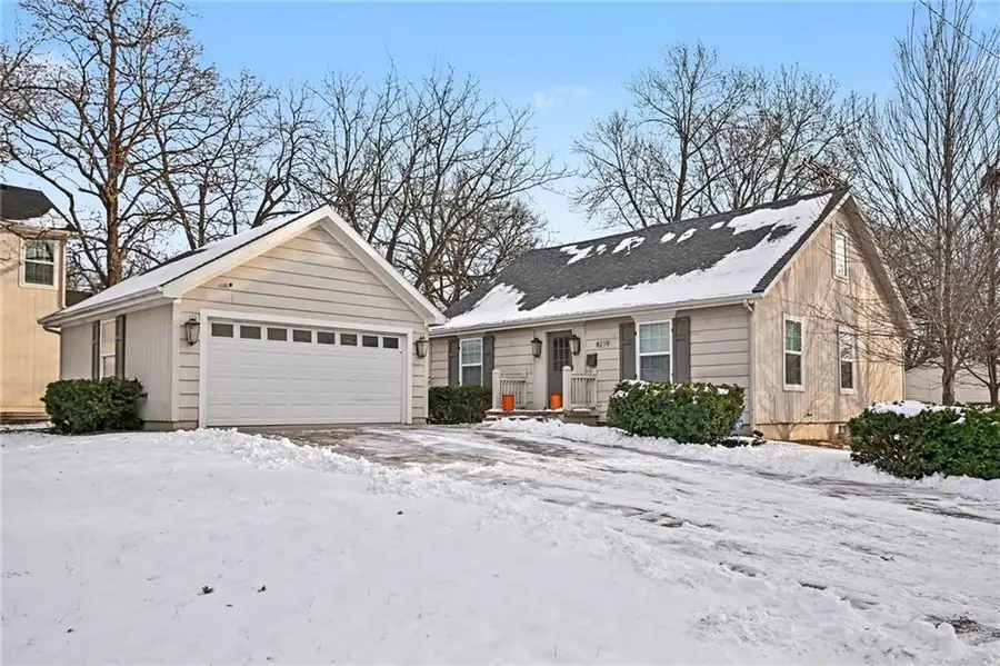 8219 Walnut Street, Kansas City, MO 64114 - Image #2