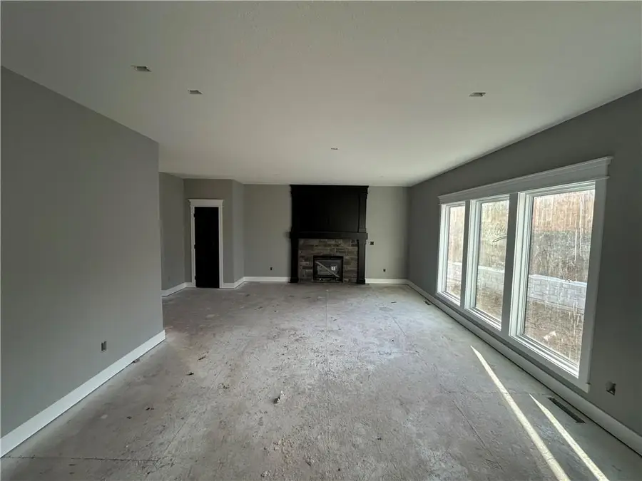 7901 Hoot Owl Street, Blue Springs, MO 64014 - Image #3