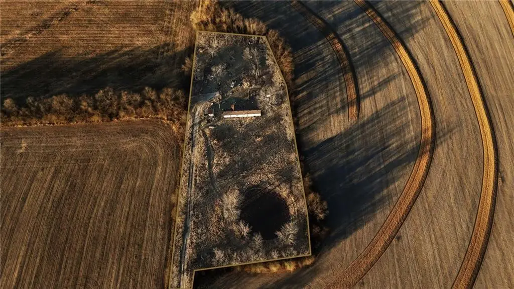 25500 E 700 Road, Pleasanton, KS 66075 - Image #1