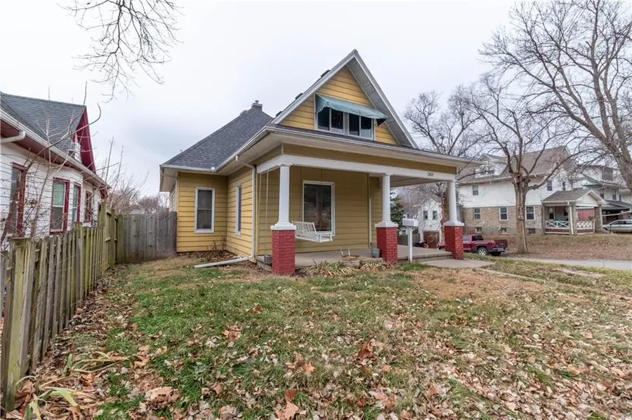 1802 S 24th Street, Saint Joseph, MO 64507 - Image #2