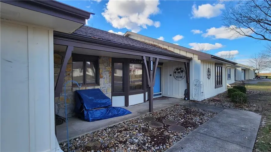 8211 E 189th Street, Belton, MO 64012 - #3