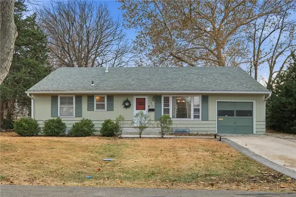 927 W 78th Street, Kansas City, MO 64114